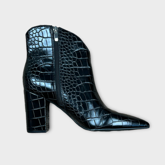 ❌SOLD❌Nine West | Umay Western Embossed Crocodile Booties | Size 9 NWOT - Picture 2 of 7